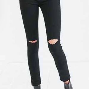 Black BDG twig high rise skinny jeans with knee rip